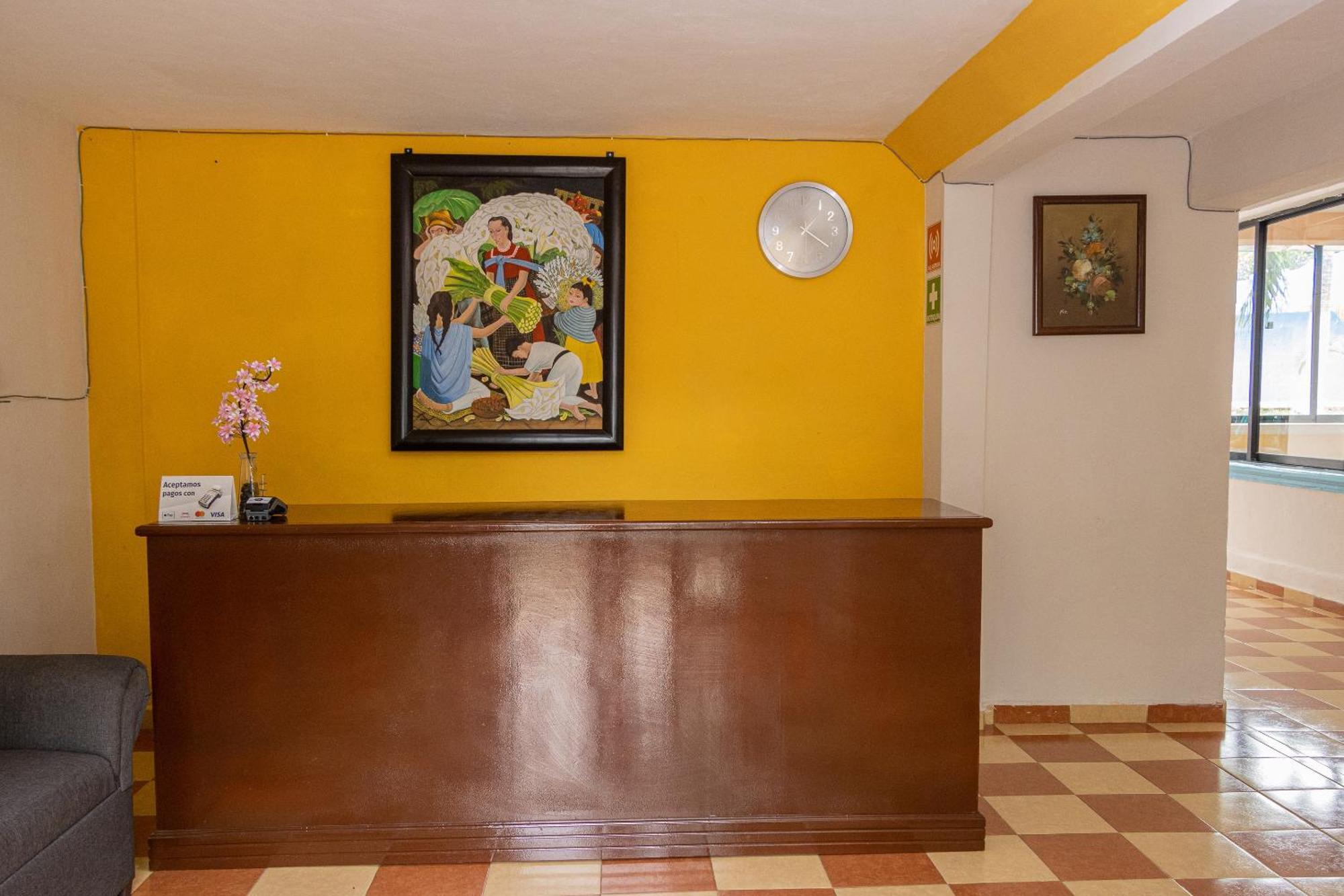 Oyo Hotel Marias,Aeropuerto Internacional De צ'טומאל מראה חיצוני תמונה