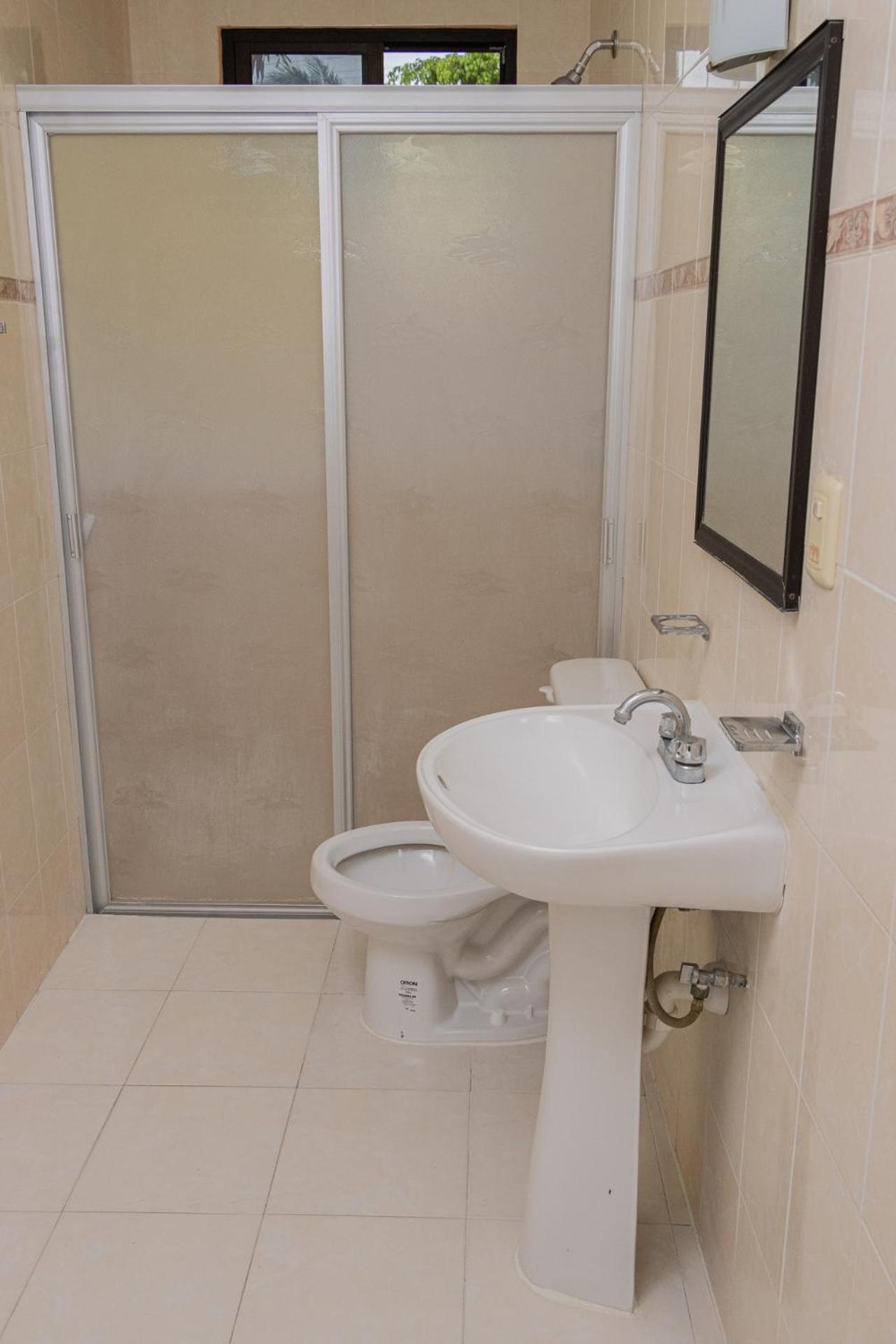Oyo Hotel Marias,Aeropuerto Internacional De צ'טומאל מראה חיצוני תמונה