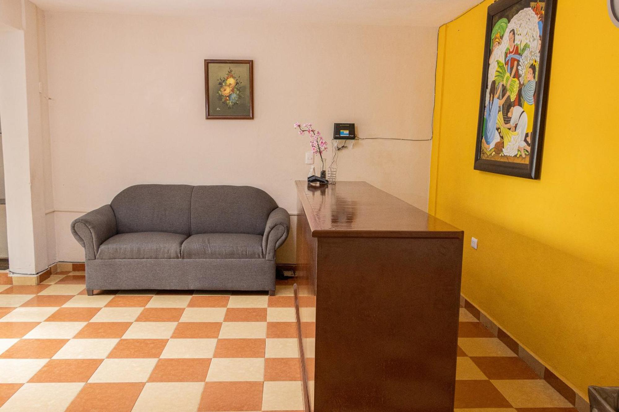 Oyo Hotel Marias,Aeropuerto Internacional De צ'טומאל מראה חיצוני תמונה