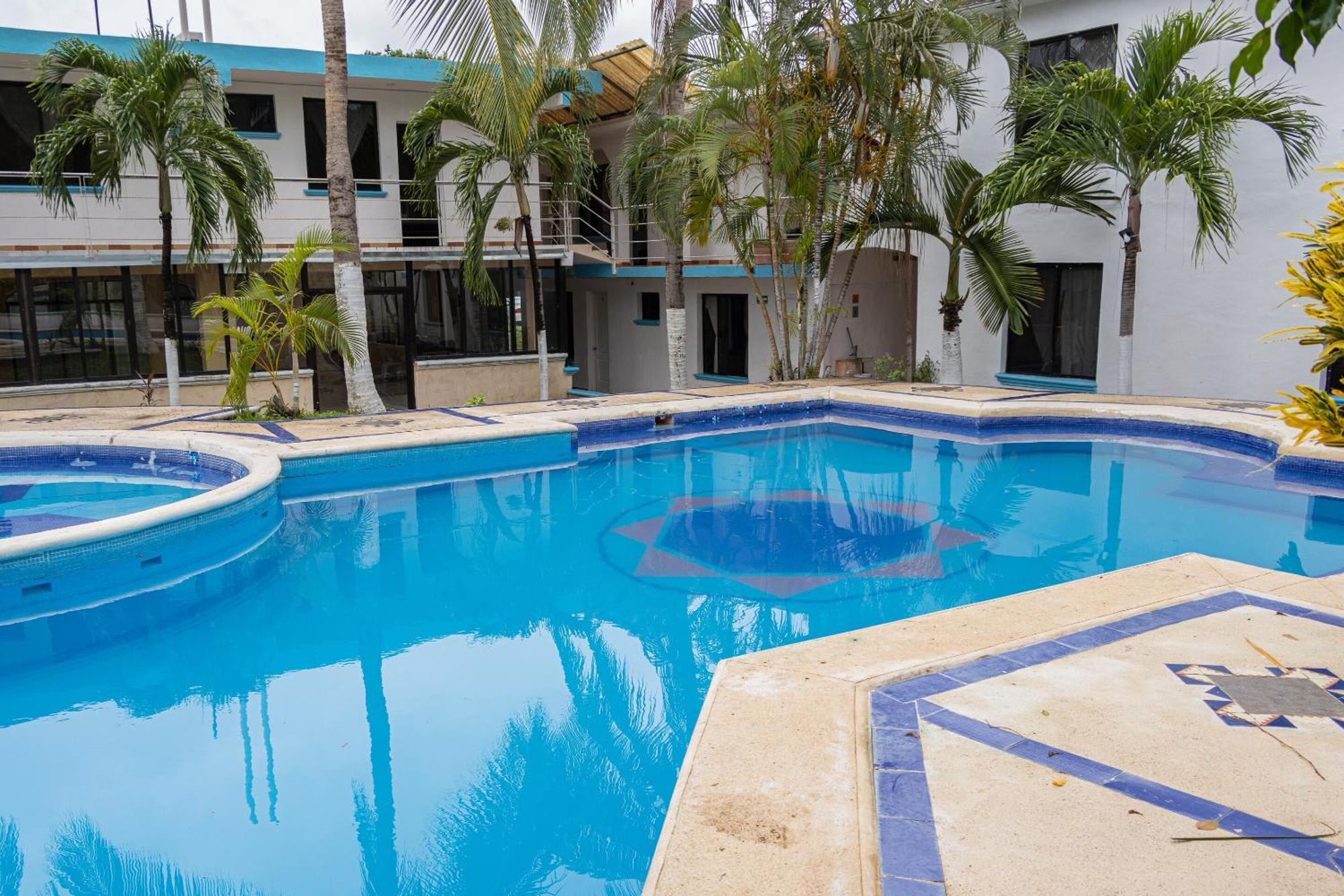 Oyo Hotel Marias,Aeropuerto Internacional De צ'טומאל מראה חיצוני תמונה